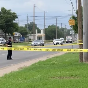ataque a tiros em carro
